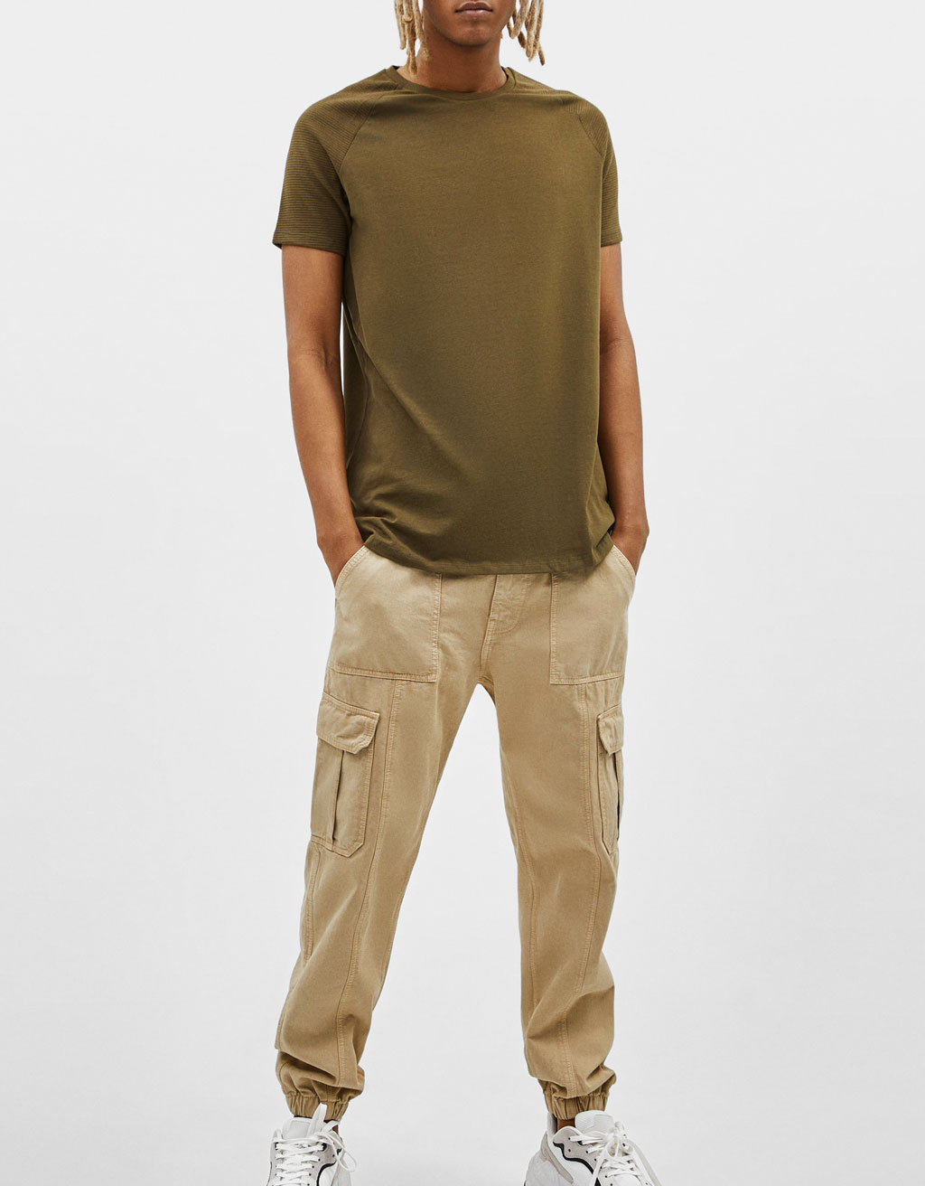 Raglan sleeve T-shirt 2 Raglan sleeve T-shirt